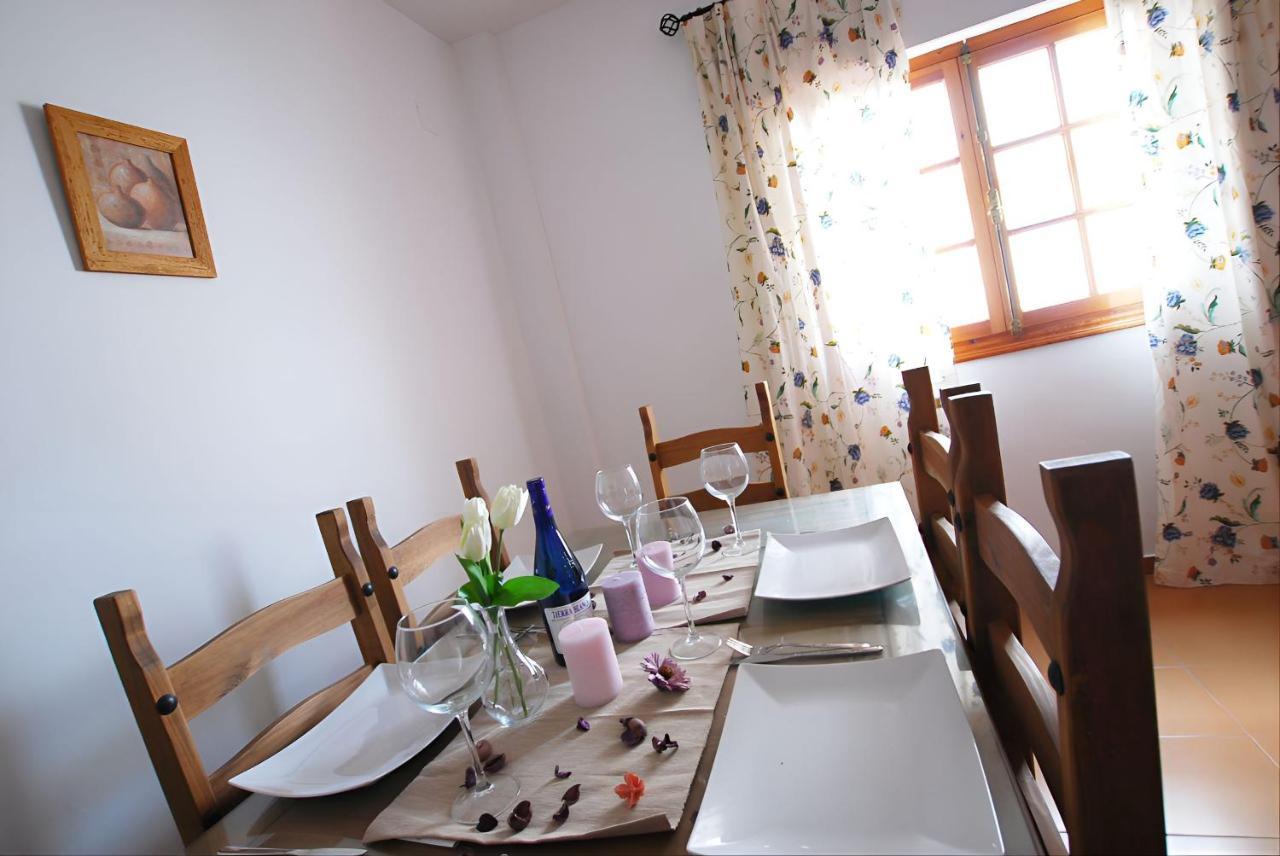 Apartamentos Garaje & Aire & Wifi & Solo Familias Y Parejas Conil De La Frontera Εξωτερικό φωτογραφία
