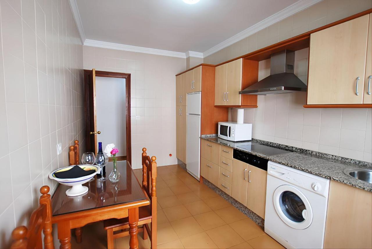 Apartamentos Garaje & Aire & Wifi & Solo Familias Y Parejas Conil De La Frontera Εξωτερικό φωτογραφία