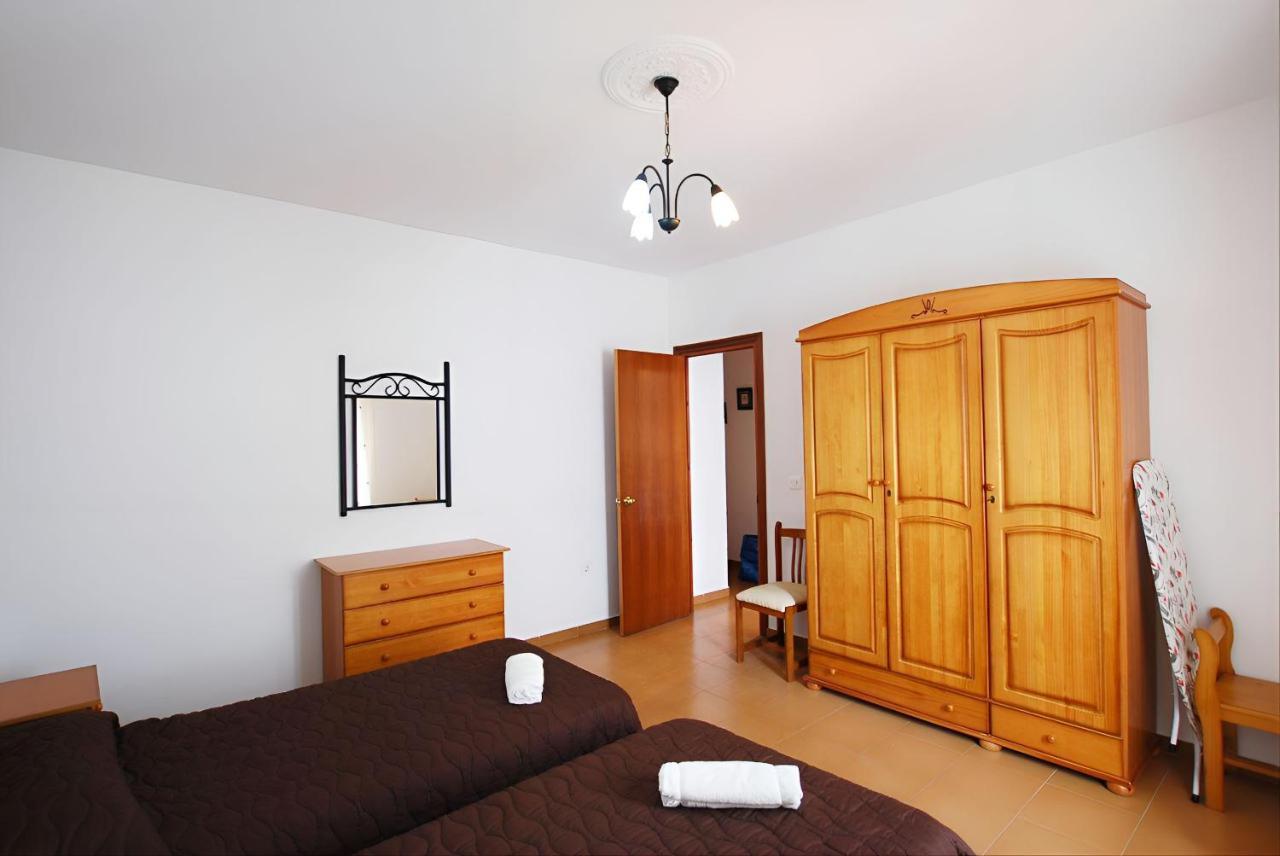 Apartamentos Garaje & Aire & Wifi & Solo Familias Y Parejas Conil De La Frontera Εξωτερικό φωτογραφία